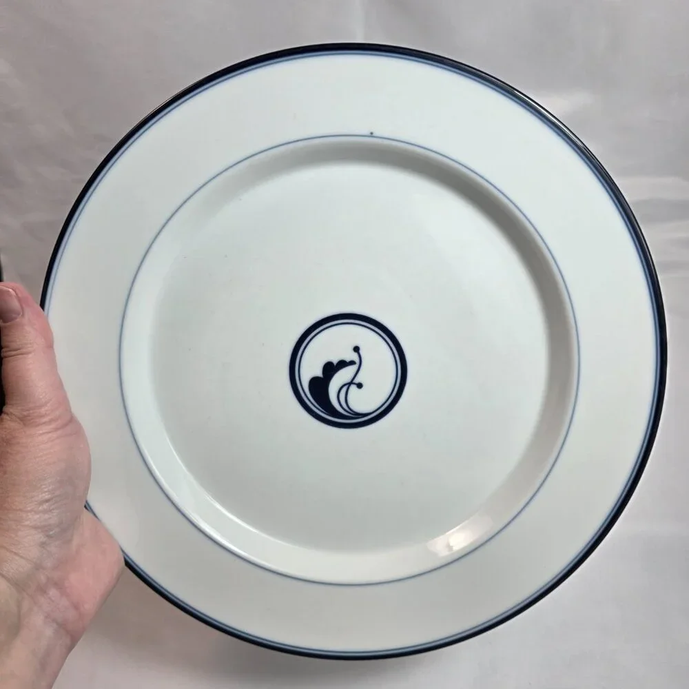 Dansk Juniper Dinner Plate White Blue Leaves & Berries in the Center Japan